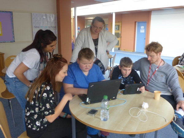 Digital Eagles Visit New Struan School
