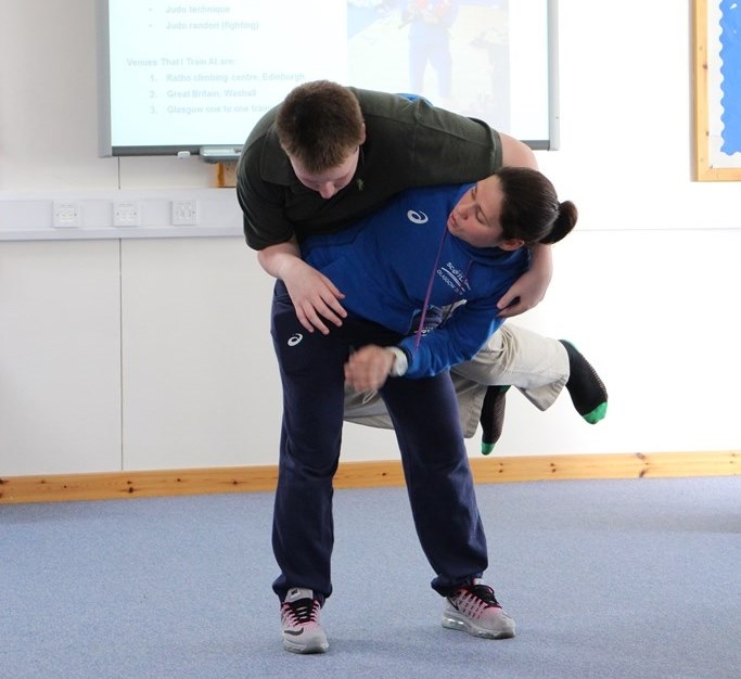 Louise Renicks Visits New Struan School